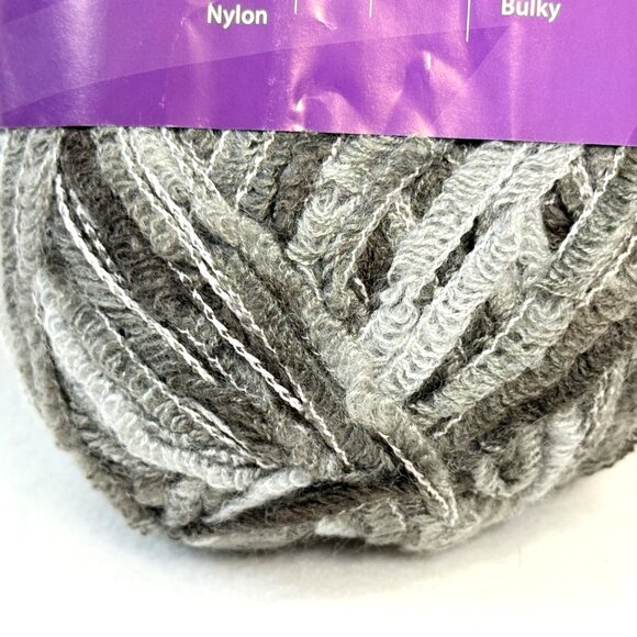 Annies Hook & Needle Kit Club Crochet Kit "Its A Wrap" - New - Picture 7 of 9